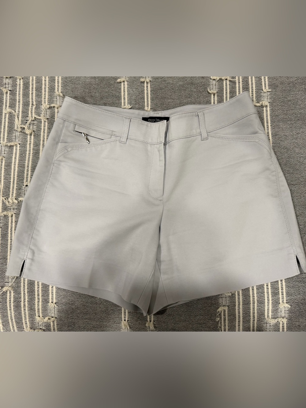 White House Black Market 5 Inch Light Gray Tailored Women's Shorts size 4